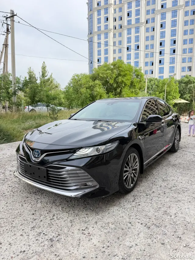 Toyota Camry 2018 · 2.5 AT