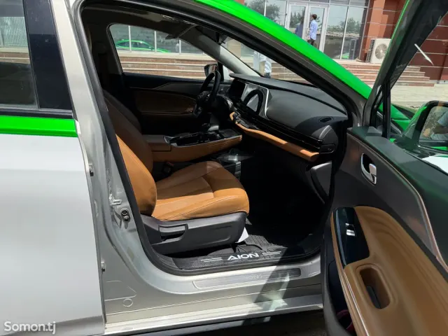 GAC Aion S 2020 · AT
