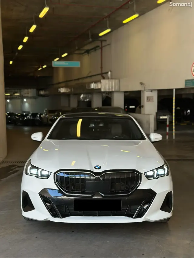 BMW 5 series 2023 · 2.3 AT