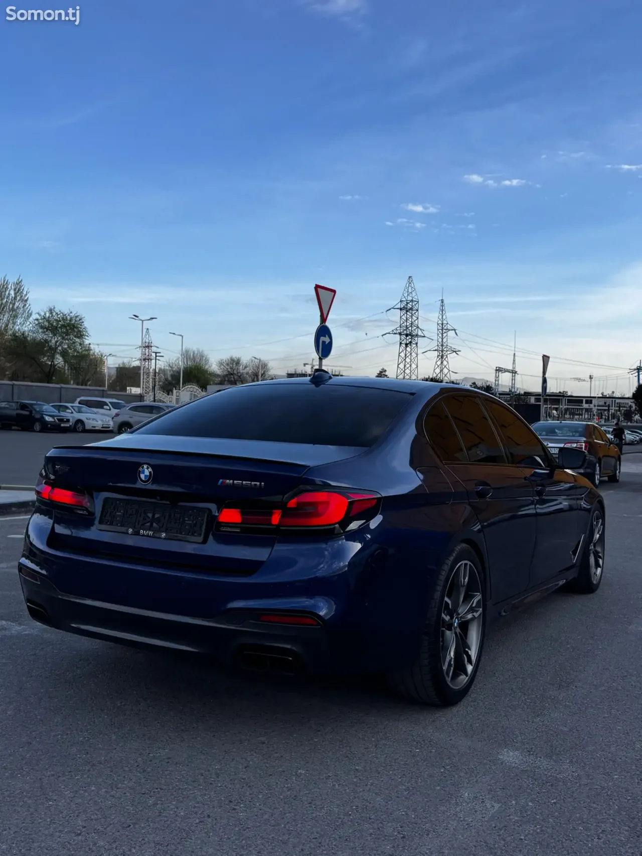 BMW 5 series 2020 · 4.4 CVT
