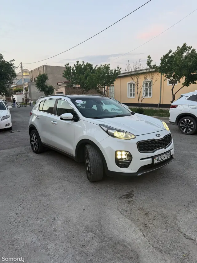Kia Sportage 2016 · 2.0 AT