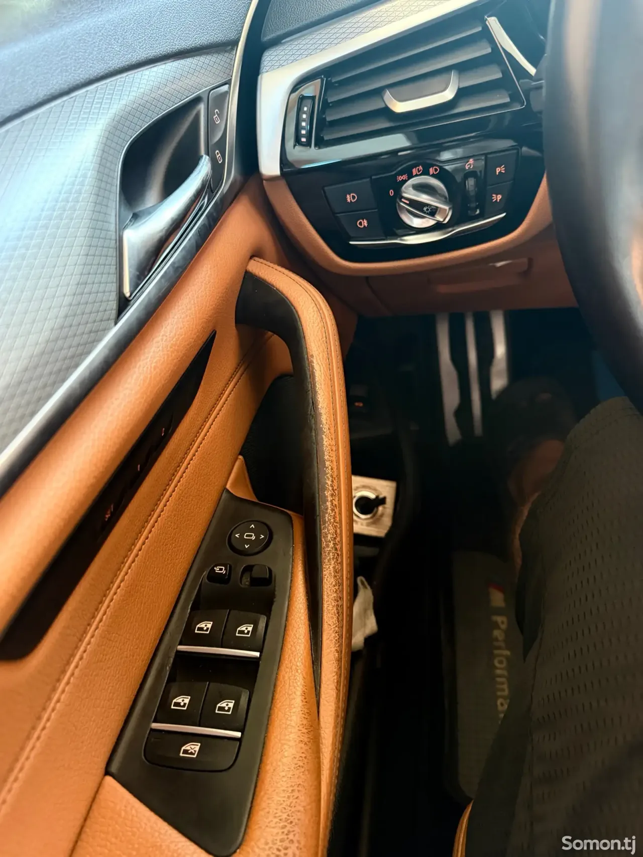 BMW 5 series 2017 · 2.0 AT