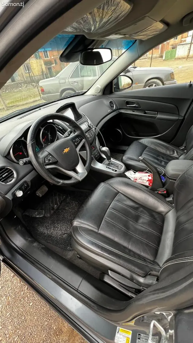 Chevrolet Cruze 2017 · 1.8 AT