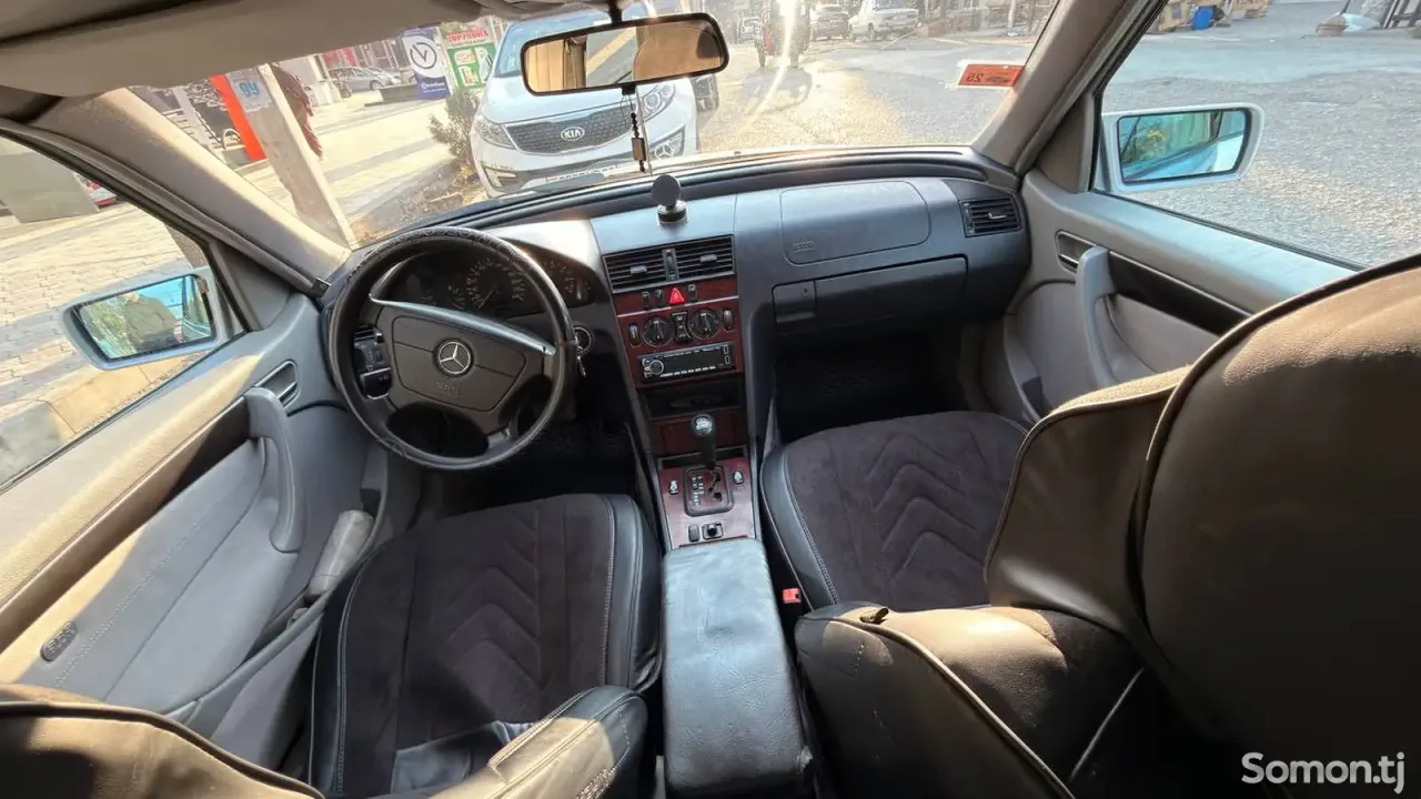 Mercedes-Benz C class 1999 · 1.8 AT