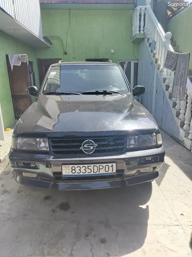 Ssang Yong Musso 1995 · 2.4 MT