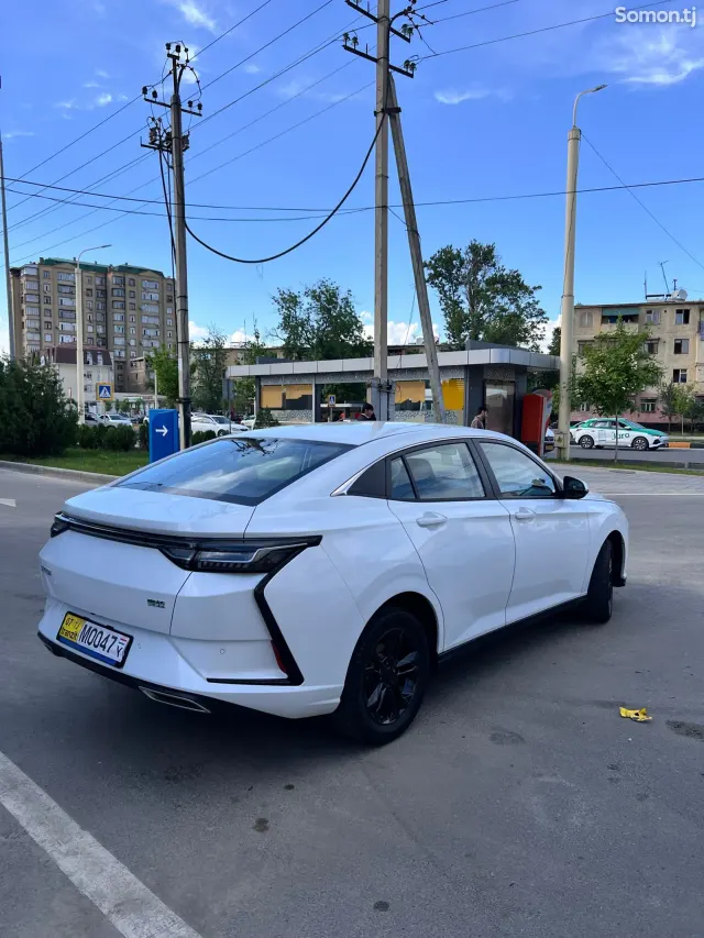 Dongfeng EN 007 2025 · 1.5 AT