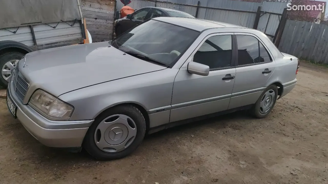 Mercedes-Benz C class 1994 · 1.8 MT