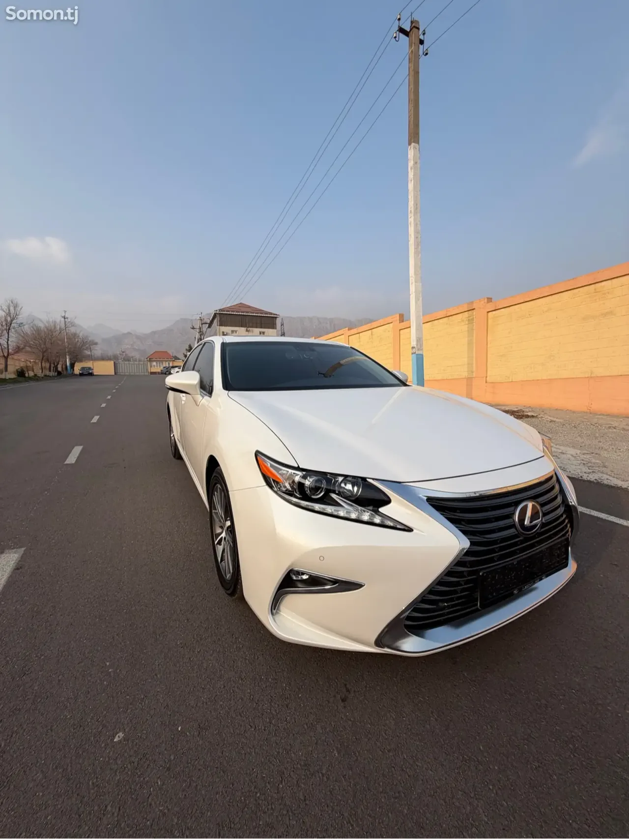 Lexus ES series 2016 · 3.0 AT