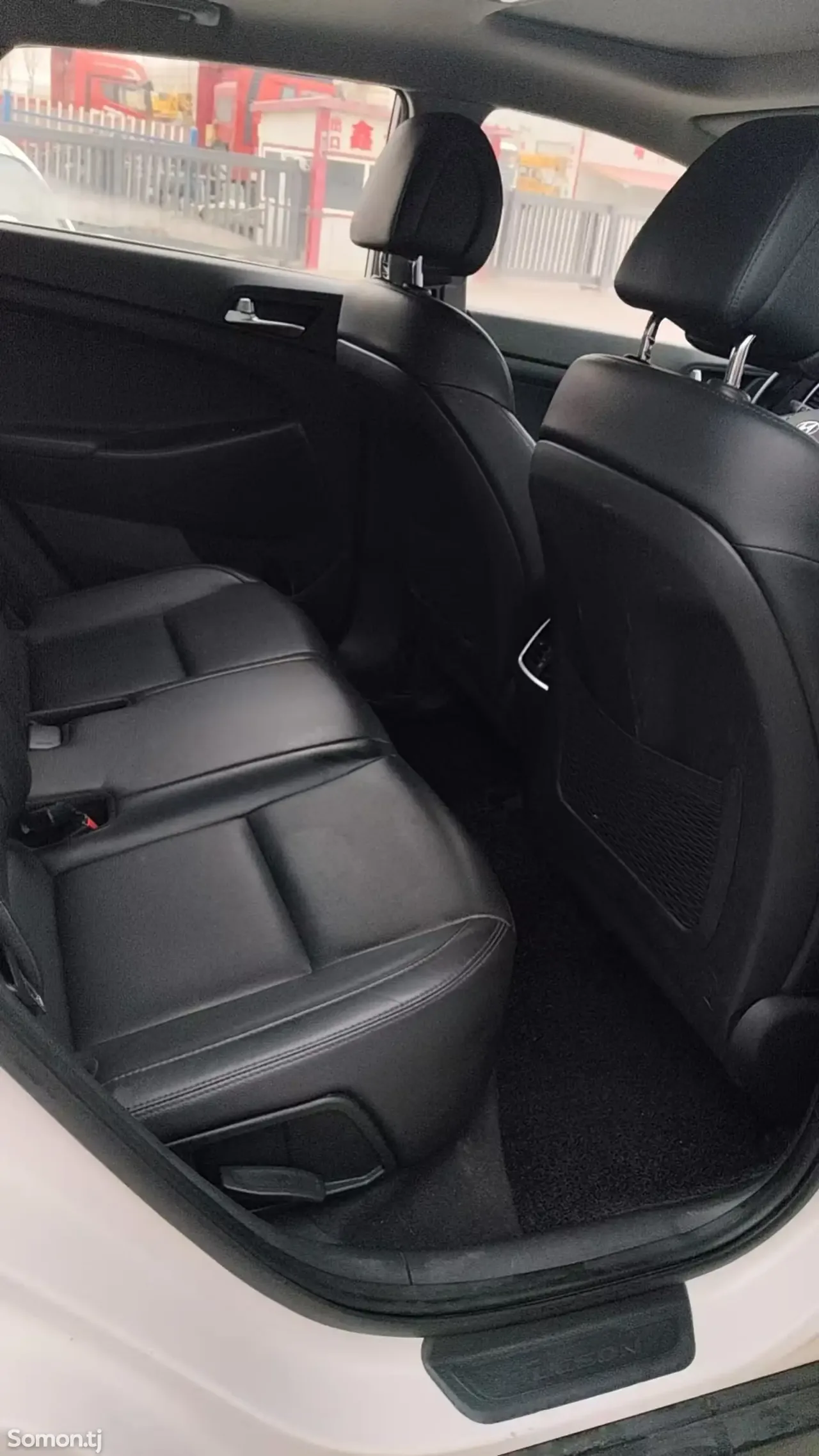 Hyundai Tucson 2016 · 1.6 AT