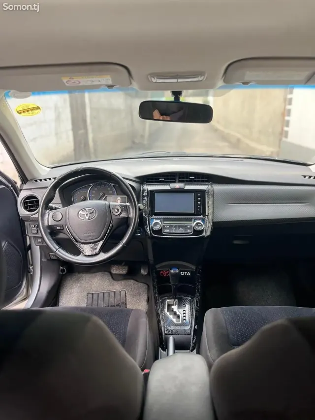 Toyota Fielder 2015 · 1.5 AT