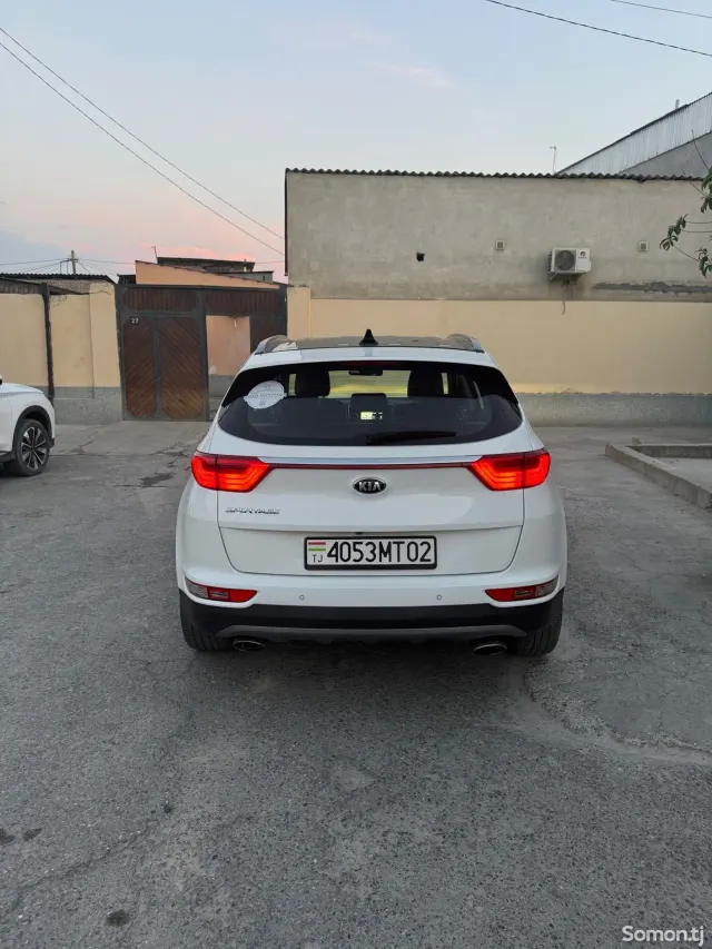Kia Sportage 2016 · 2.0 AT