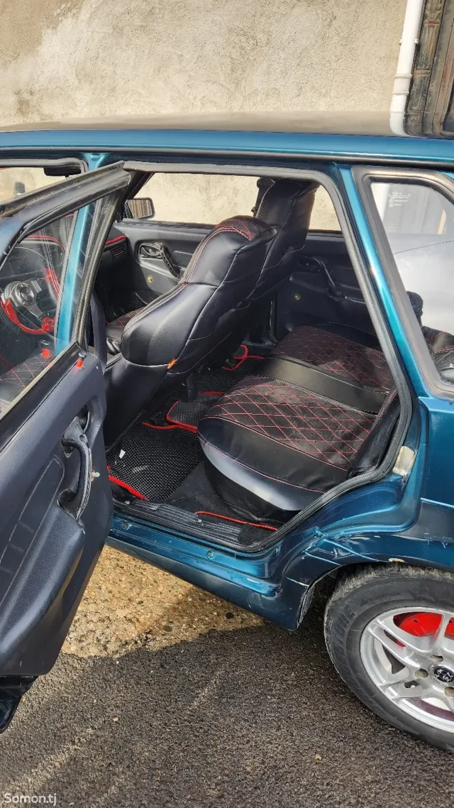 Lada (ВАЗ) 2115 2003 · 1.6 MT