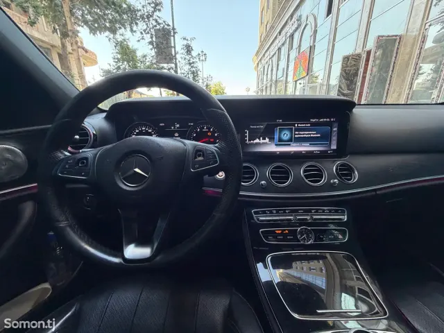 Mercedes-Benz E class 2017 · 2.0 AT