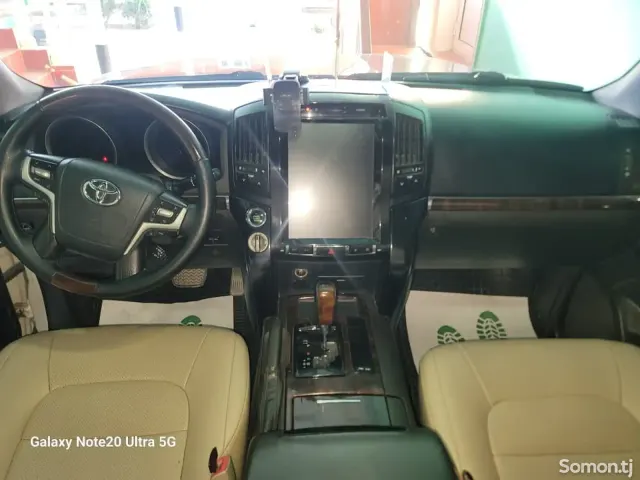 Toyota Land Cruiser 2013 · 4.7 AT