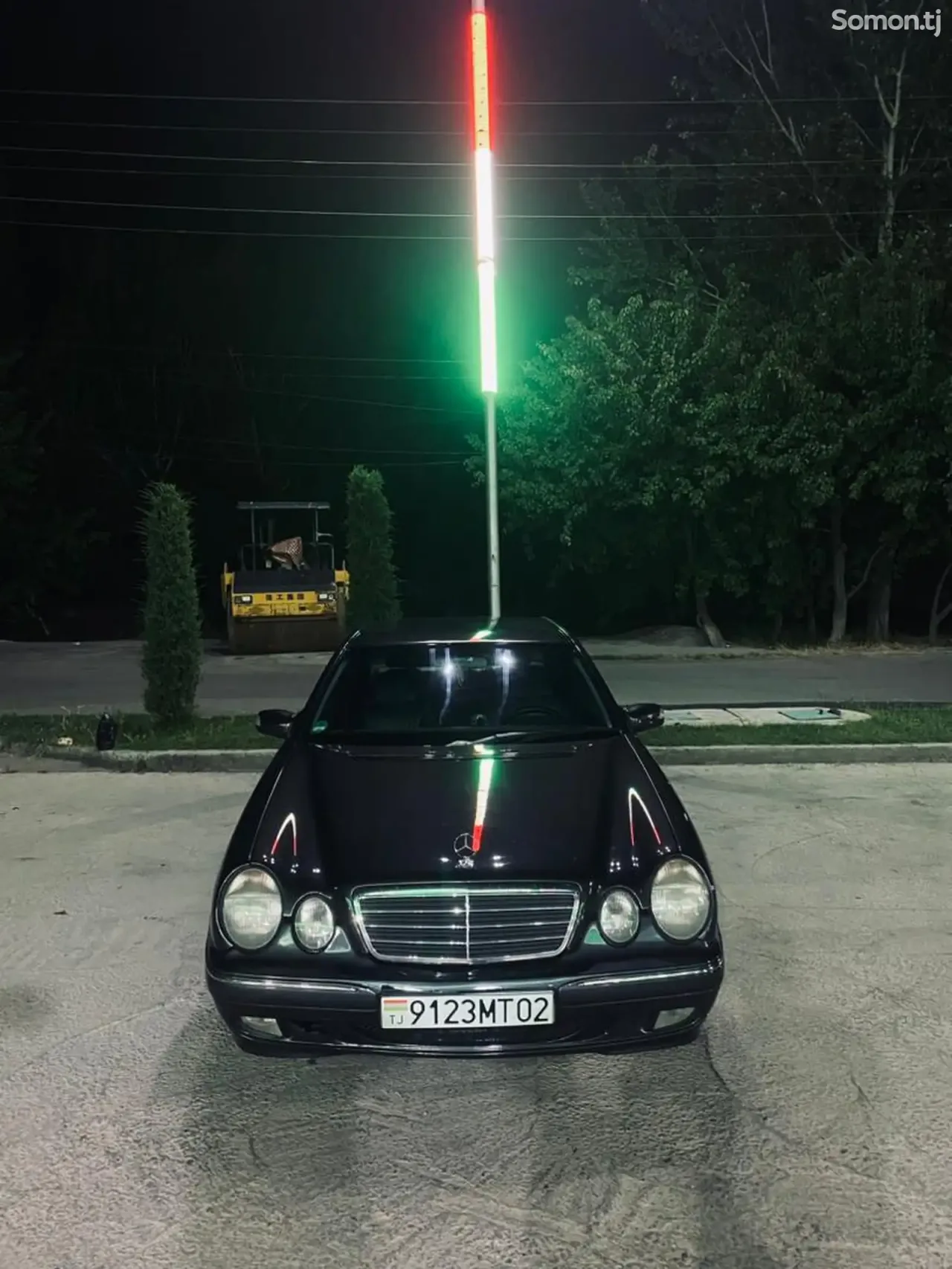 Mercedes-Benz E class 2000 · 2.4 AT