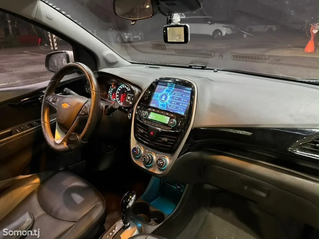 Chevrolet Spark 2016 · 1.0 AT