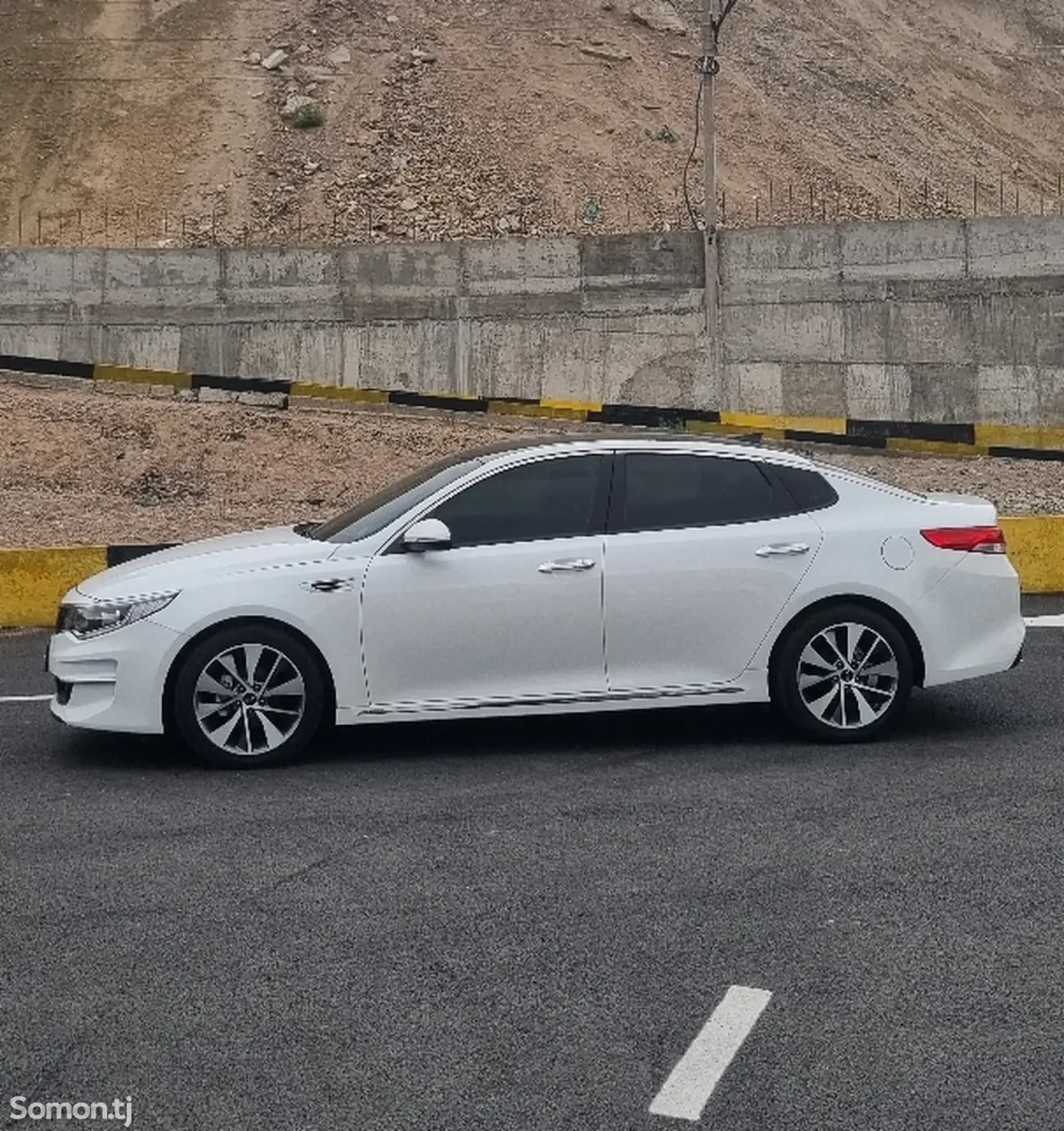 Kia K5 2015 · 2.0 AT