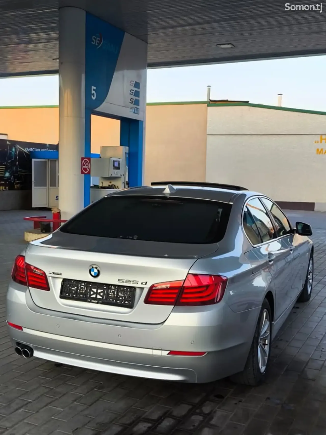 BMW 5 series 2013 · 2.5 AT