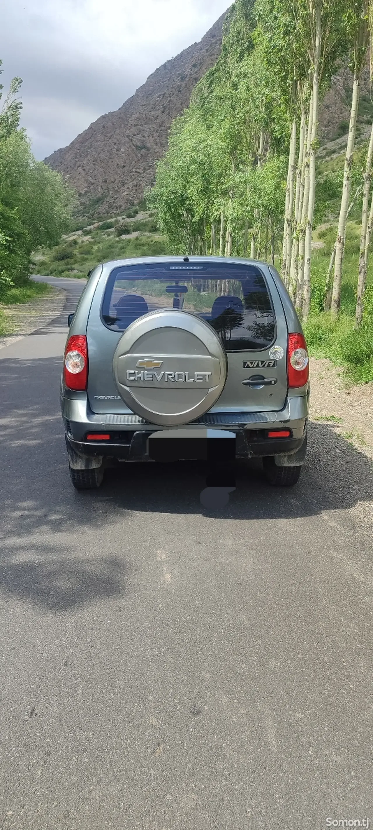 Chevrolet Niva 2012 · 1.7 MT