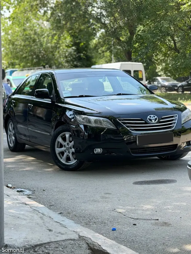 Toyota Camry 2008 · 2.4 AT