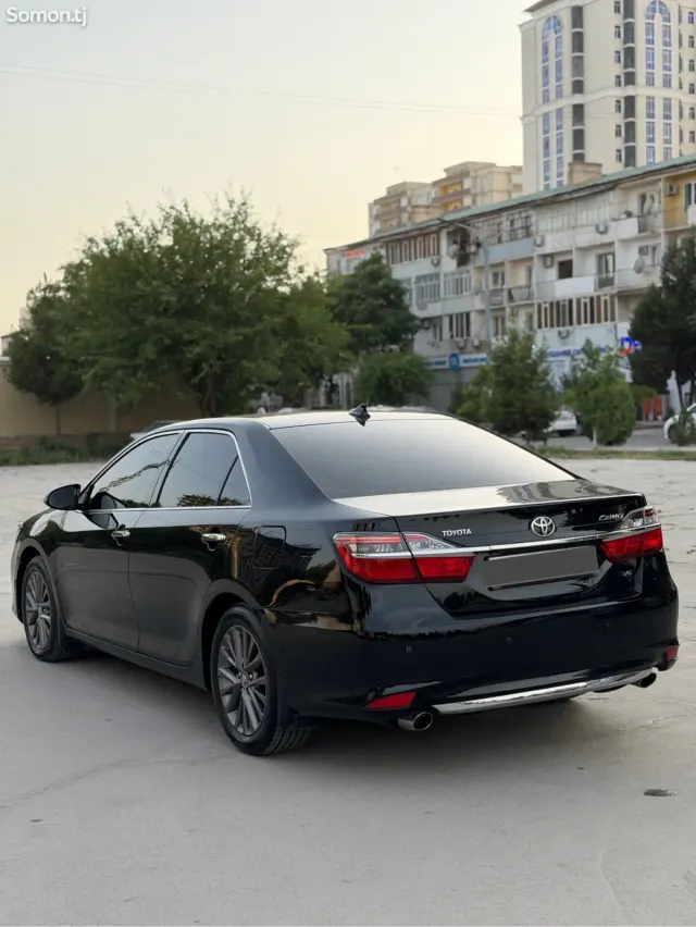 Toyota Camry 2016 · 3.5 AT