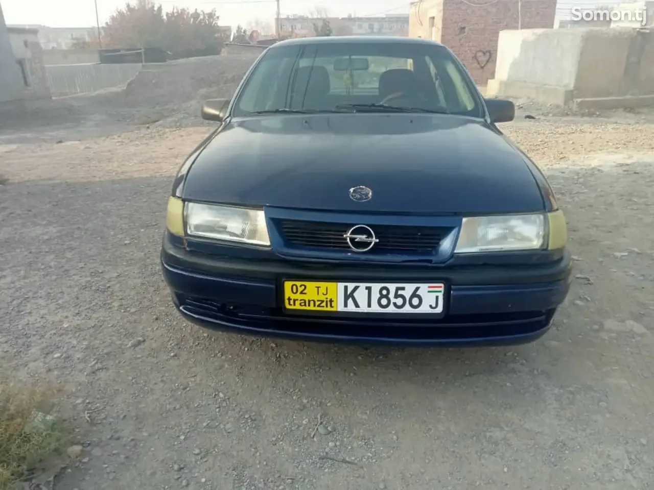 Opel Vectra A 1995 · 1.6 MT