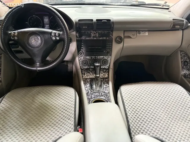 Mercedes-Benz C class 2005 · 2.0 AT