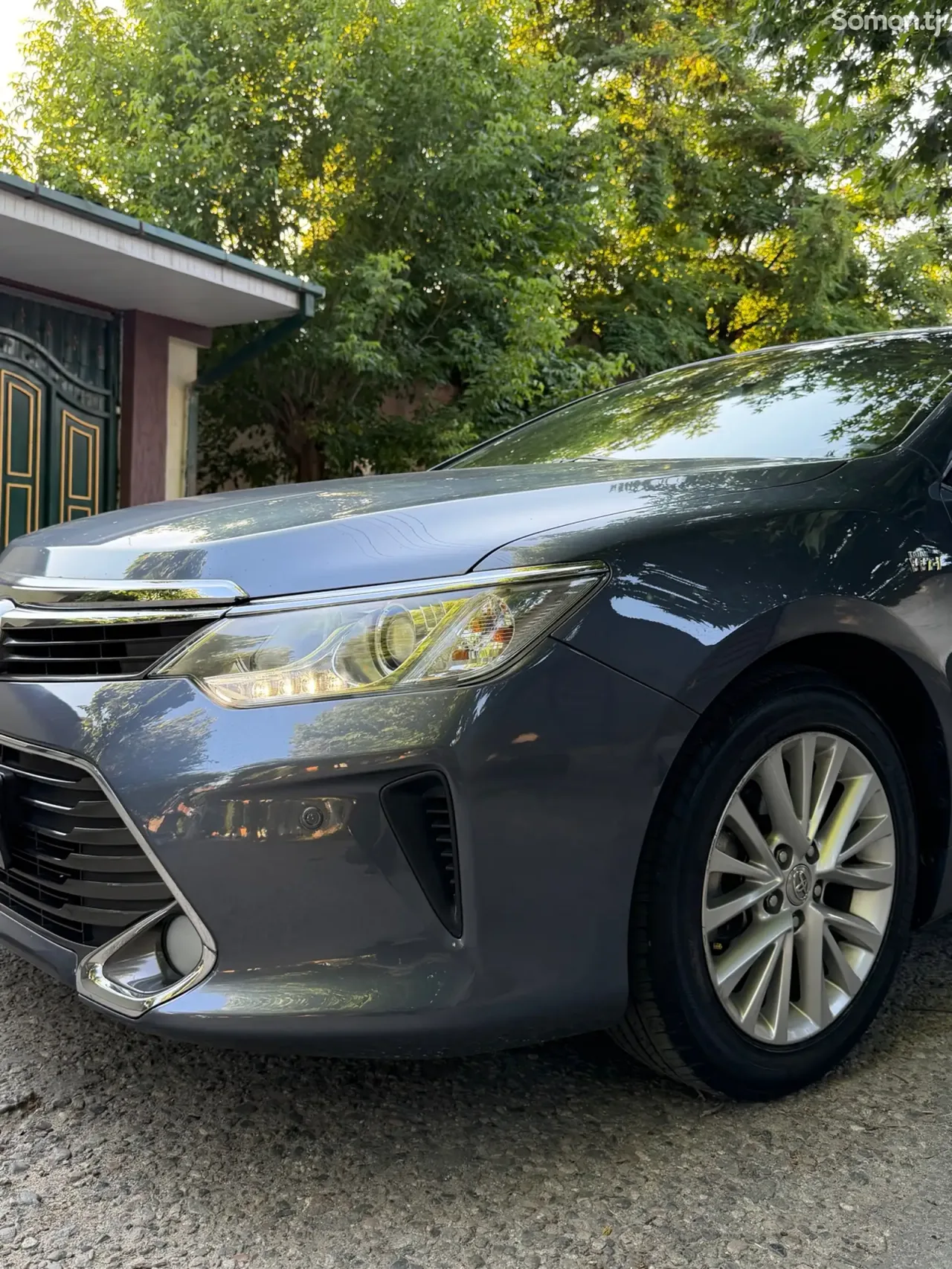 Toyota Camry 2015 · 2.5 AT