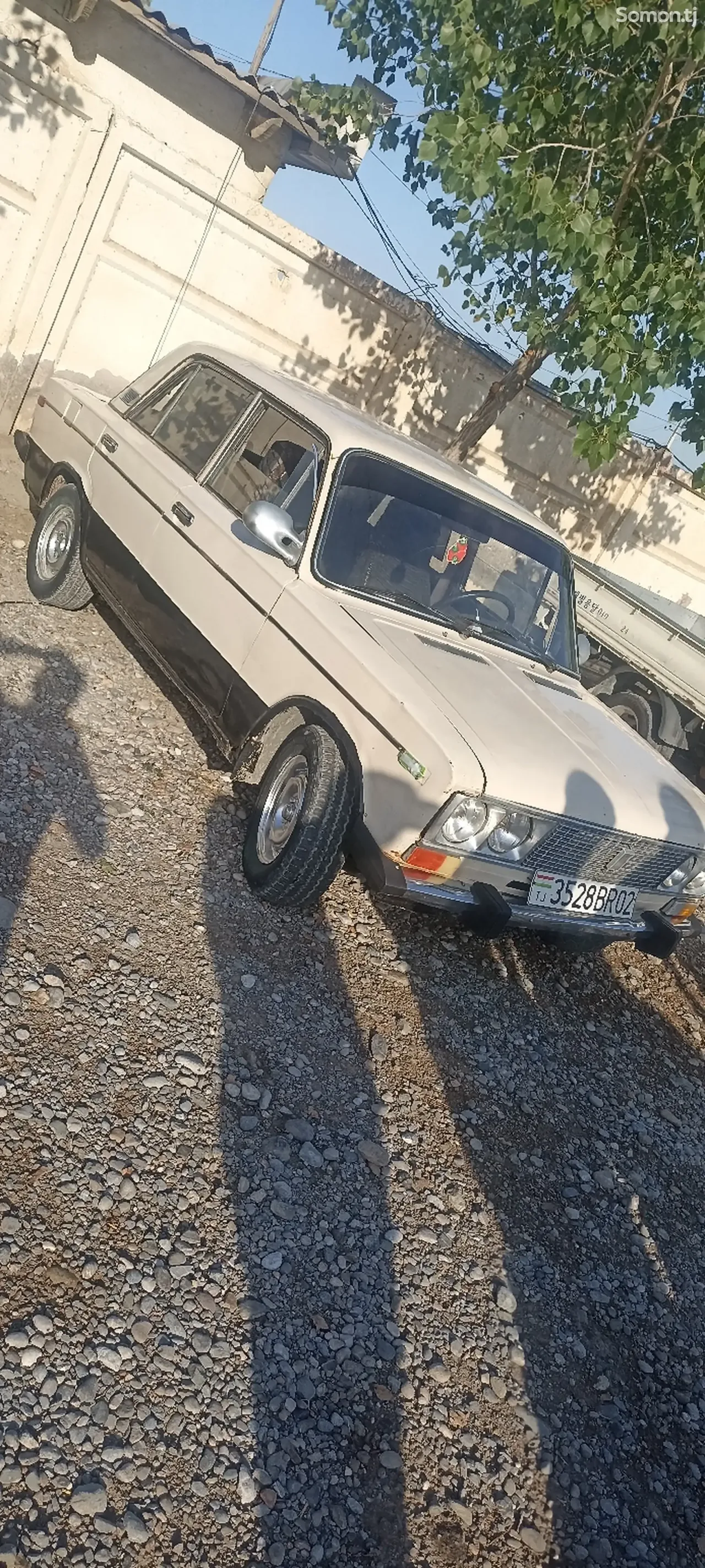 Lada (ВАЗ) 2106 1986 · 0.6 MT