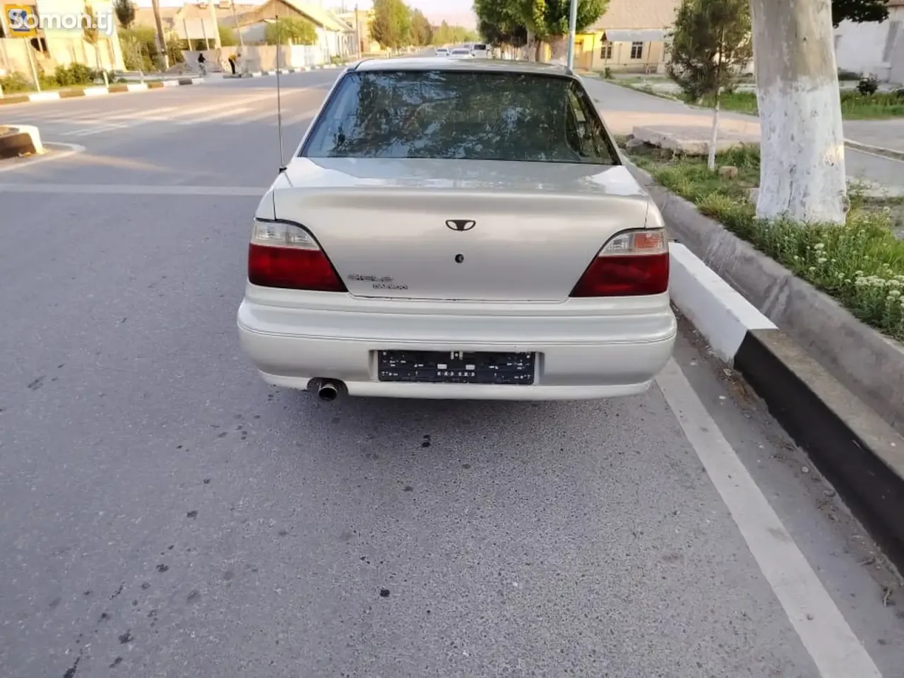 Daewoo Nexia 1996 · 1.5 MT