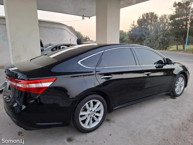 Toyota Avalon 2013 · 3.5 AT