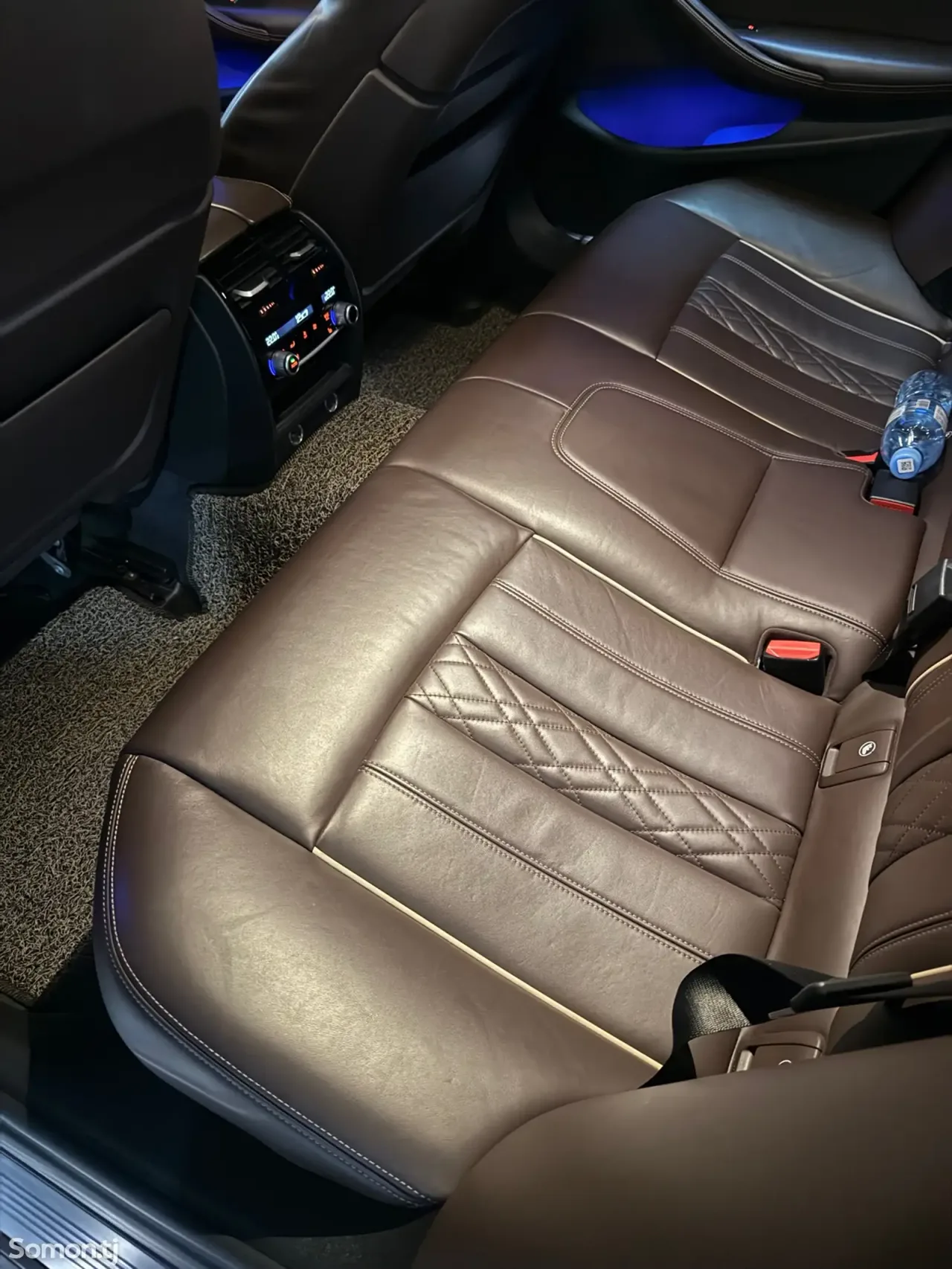 BMW 5 series 2018 · 2.0 AT