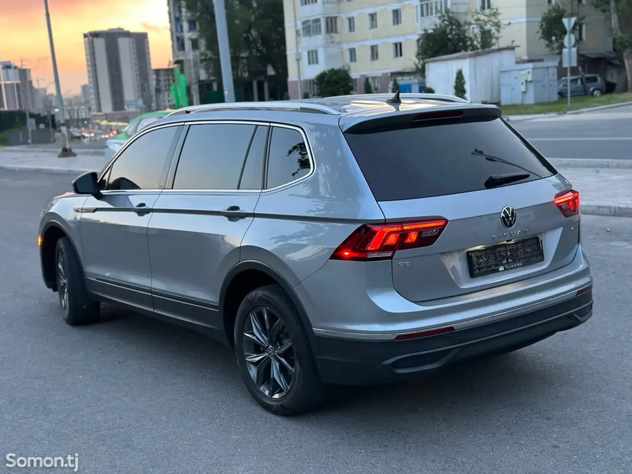 Volkswagen Tiguan 2023 · 2.0 AT