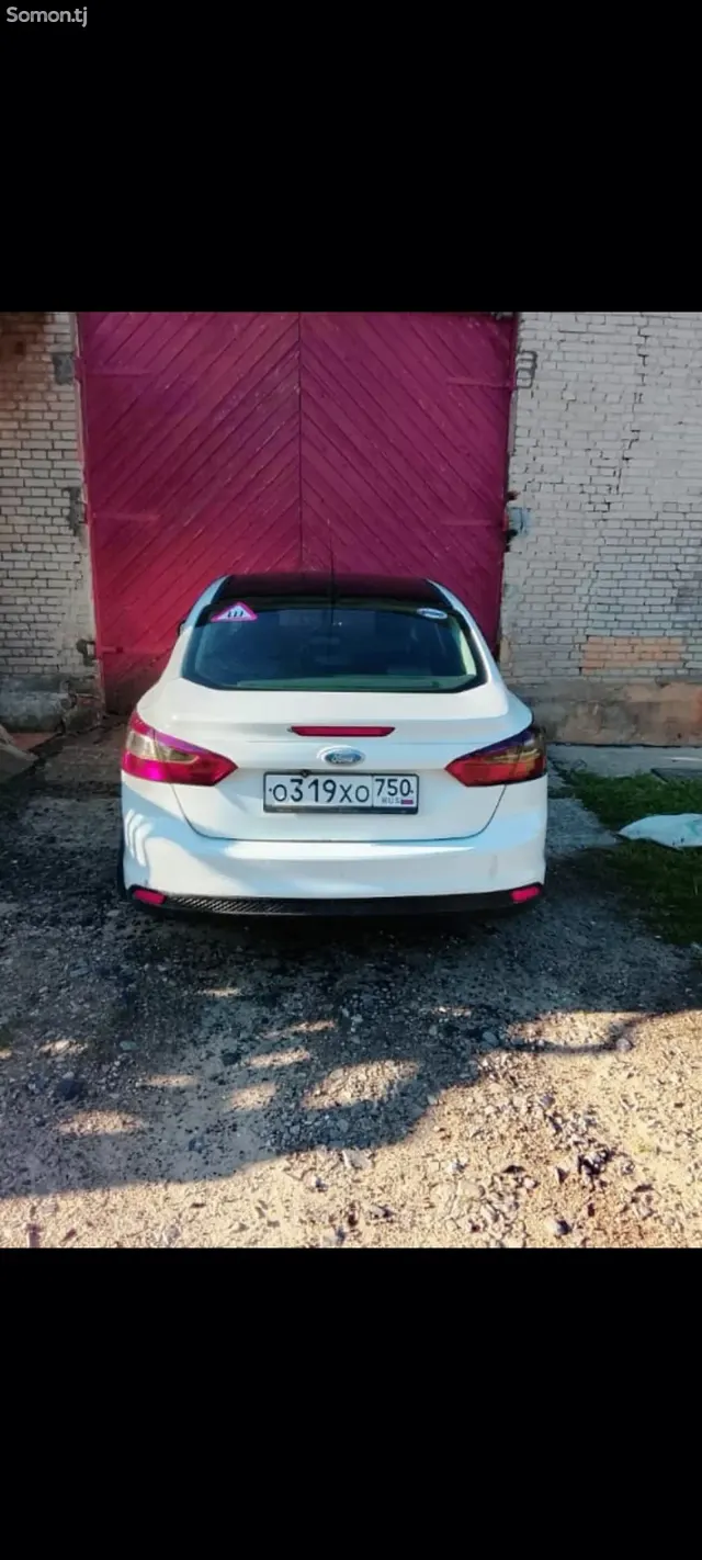 Ford Focus 2013 · MT
