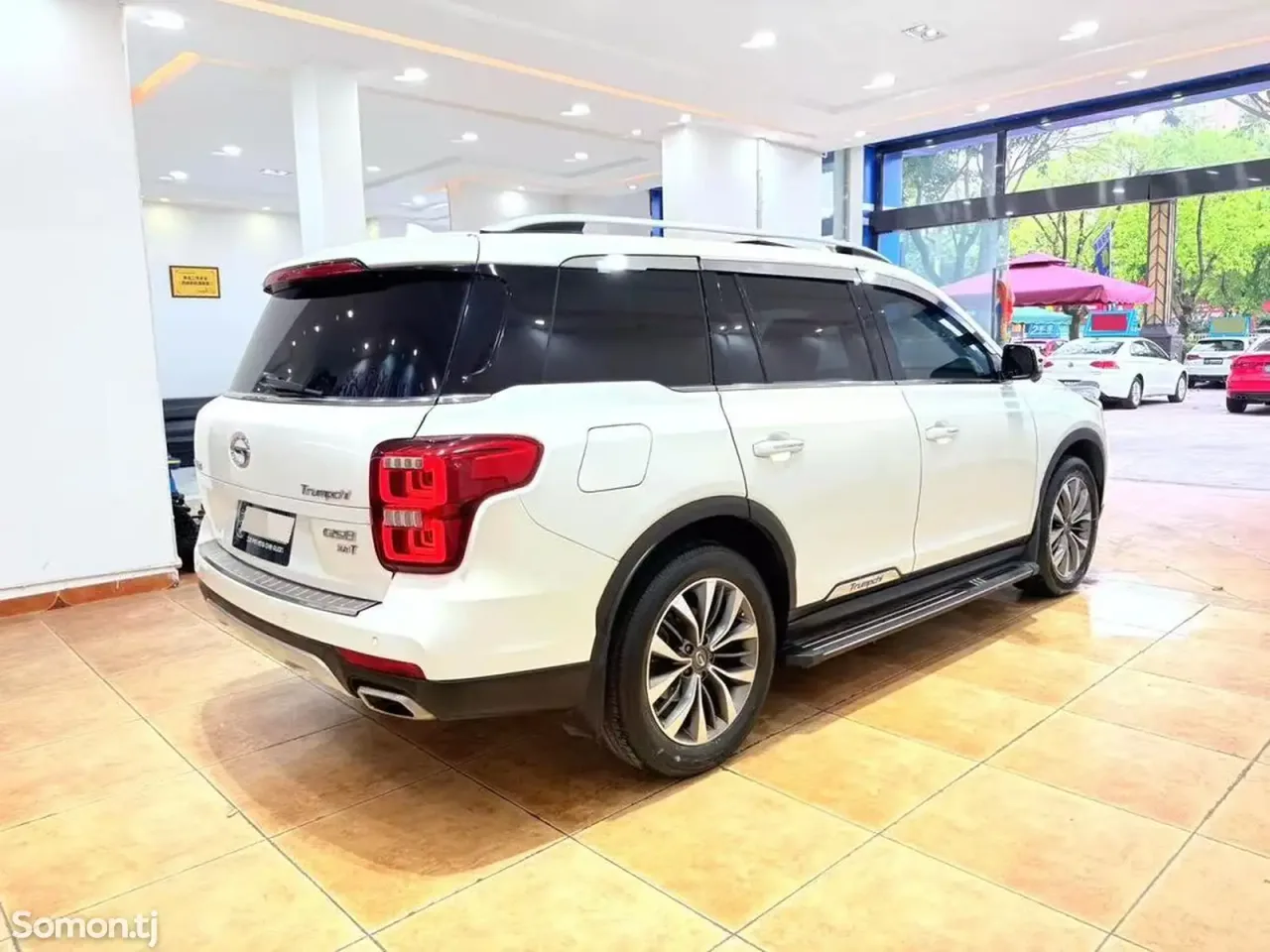 GAC Trumpchi GS8 2017 · 2.0 AT