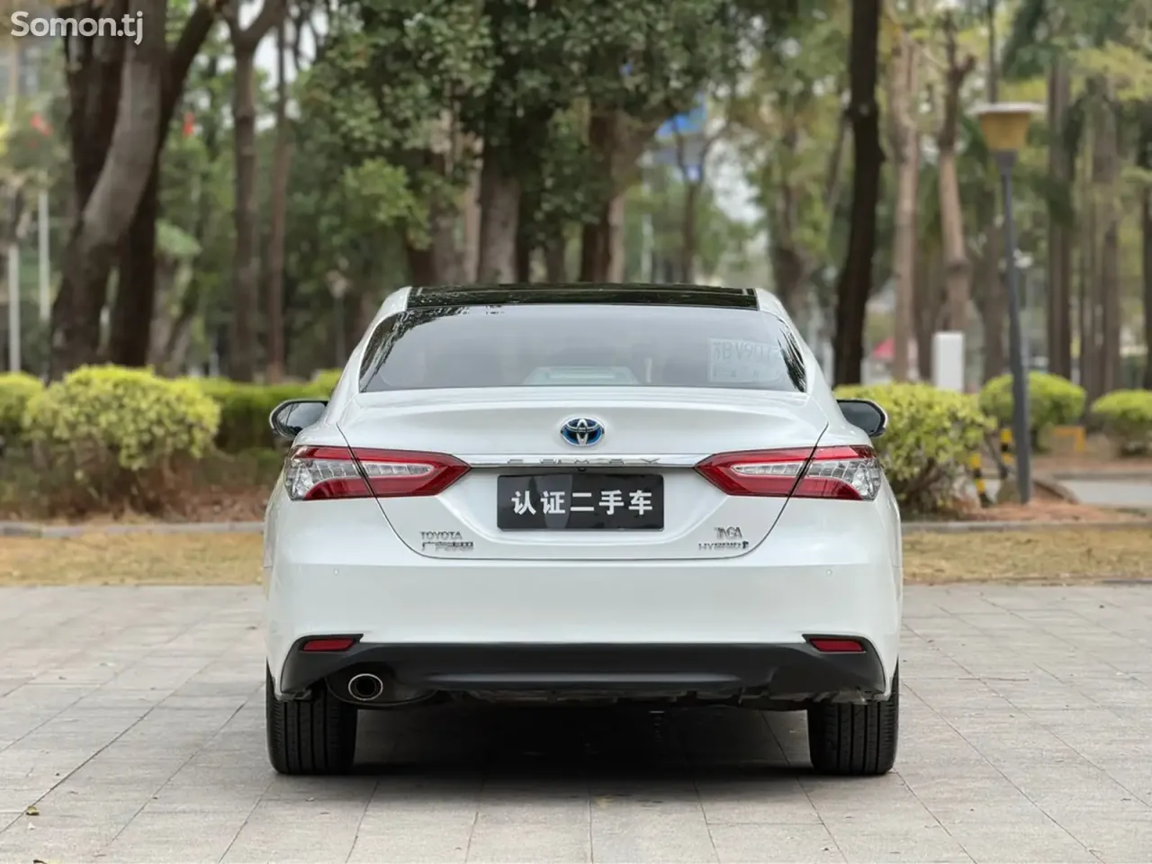 Toyota Camry 2018 · 2.5 AT