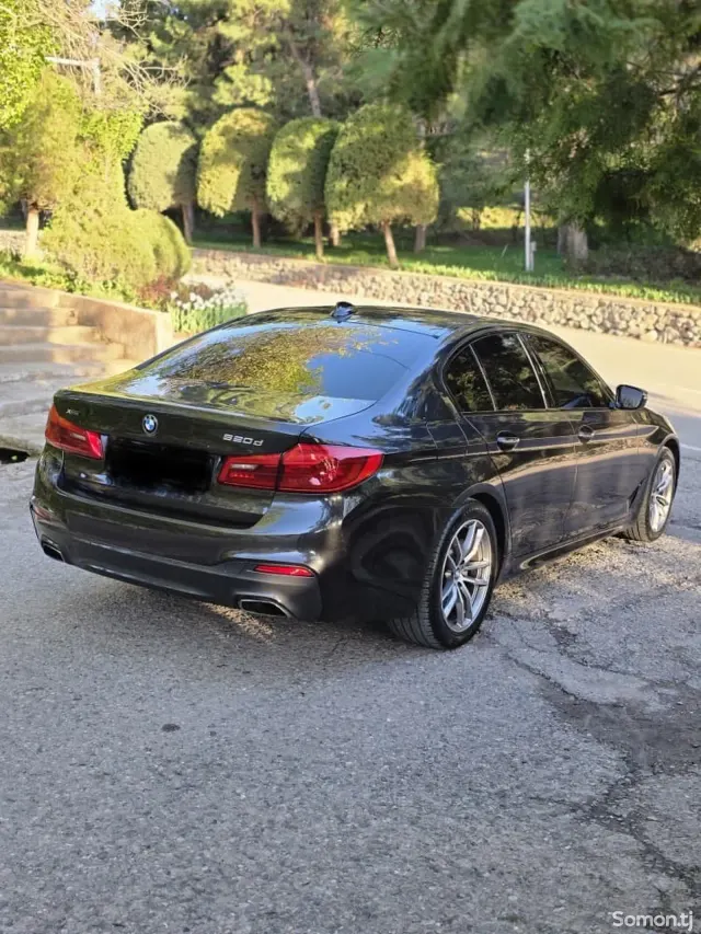 BMW 5 series 2017 · 2.0 AT