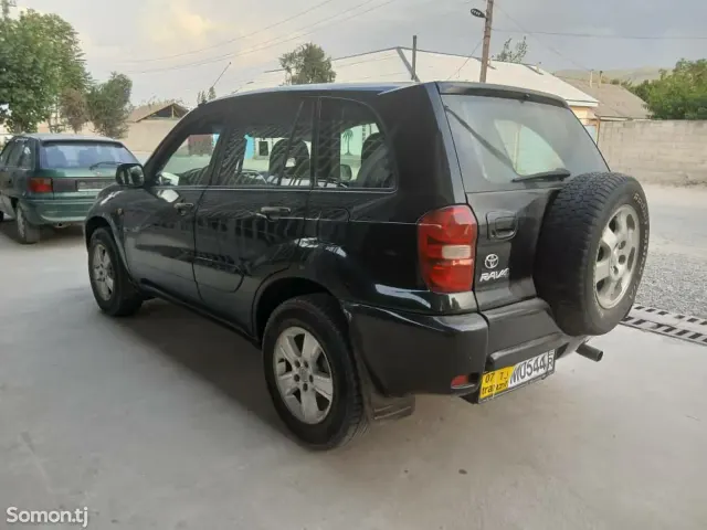 Toyota RAV 4 2005 · 2.0 AT