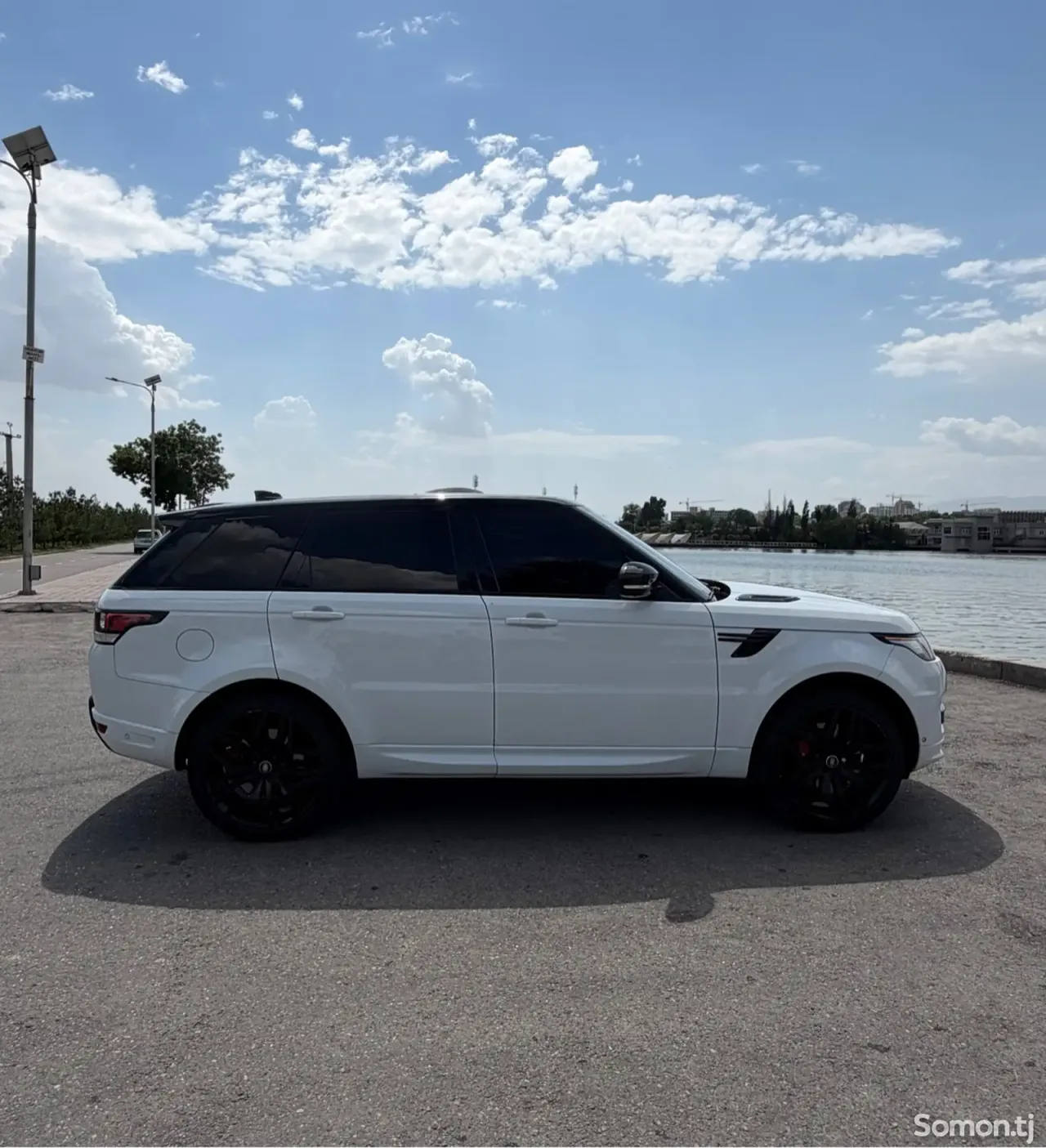 Land Rover Range Rover Sport 2017 · 3.0 AT