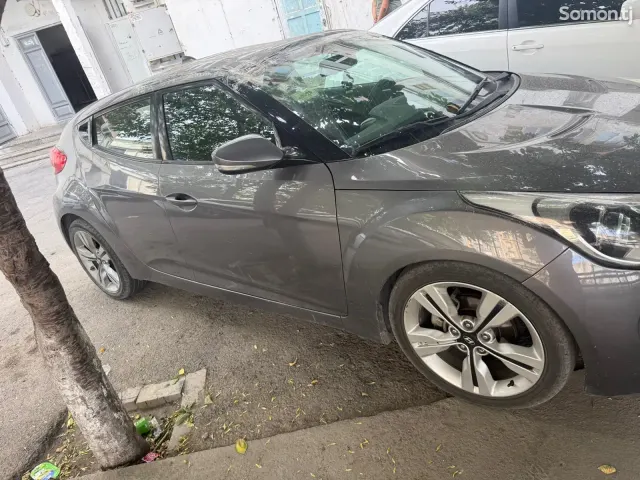 Hyundai Veloster 2011 · 1.6 AT