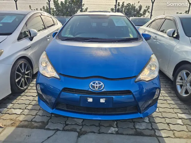 Toyota Aqua 2014 · 1.5 AT