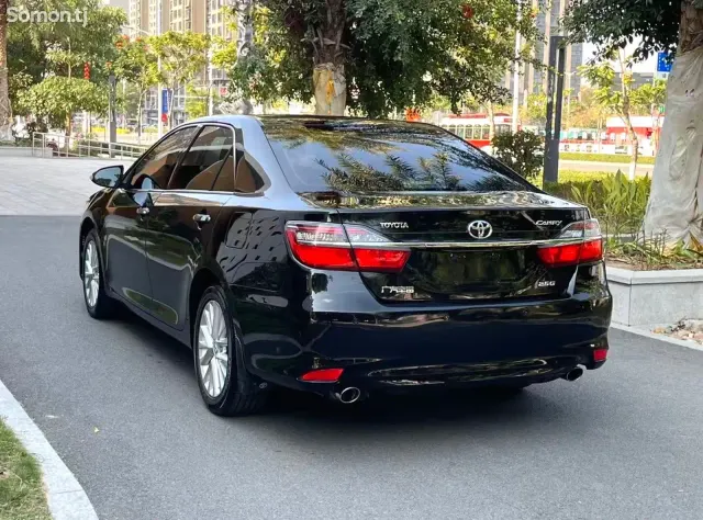 Toyota Camry 2015 · 2.5 AT