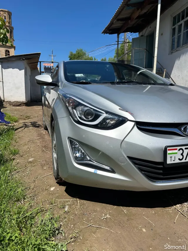Hyundai Avante 2014 · 1.6 AT