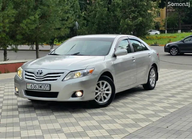 Toyota Camry 2011 · 2.5 AT