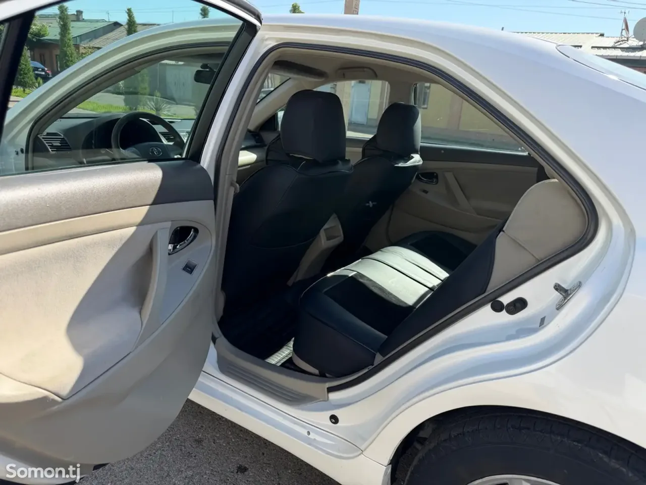 Toyota Camry 2010 · 2.5 AT