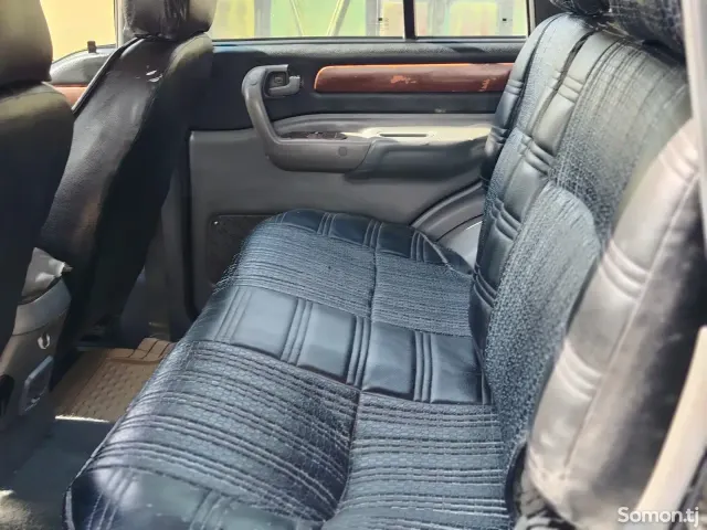 Ssang Yong Musso 2000 · 2.3 MT