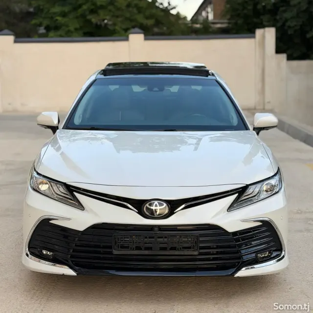 Toyota Camry 2018 · 3.5 AT