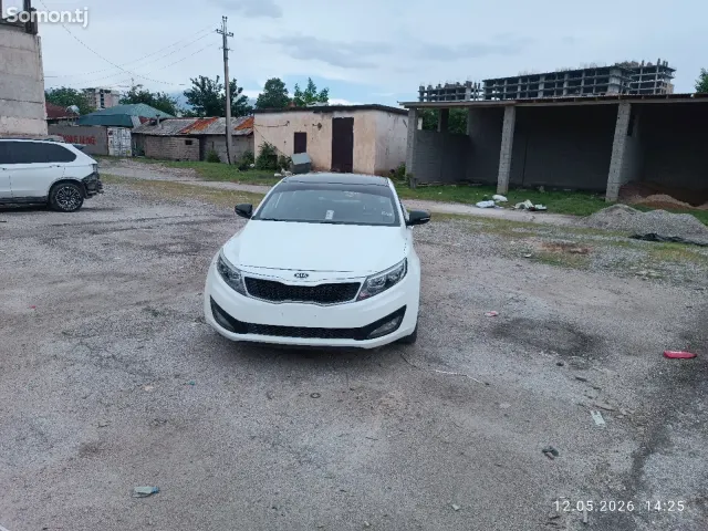 Kia K5 2011 · 2.0 AT