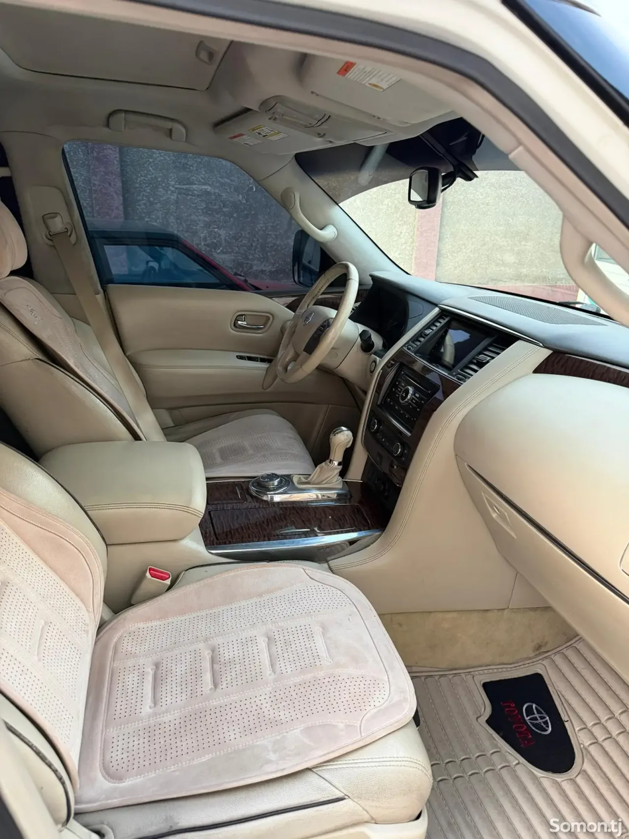 Nissan Patrol 2014 · 5.7 AT