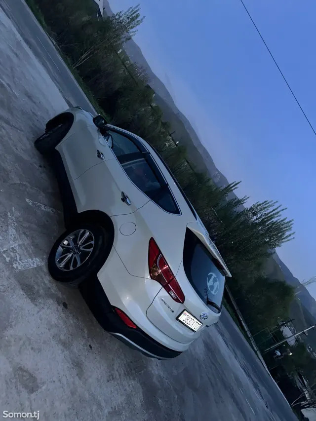 Hyundai Santa Fe 2014 · 2.0 AT